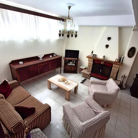Sokraki Mountain House *